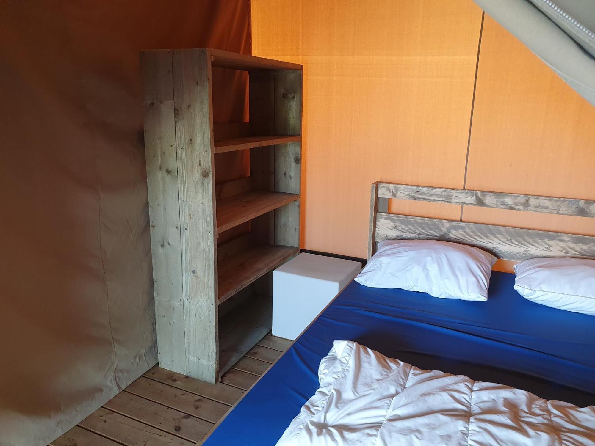 Camping De Oude Rijn Ter Aar Номер фото
