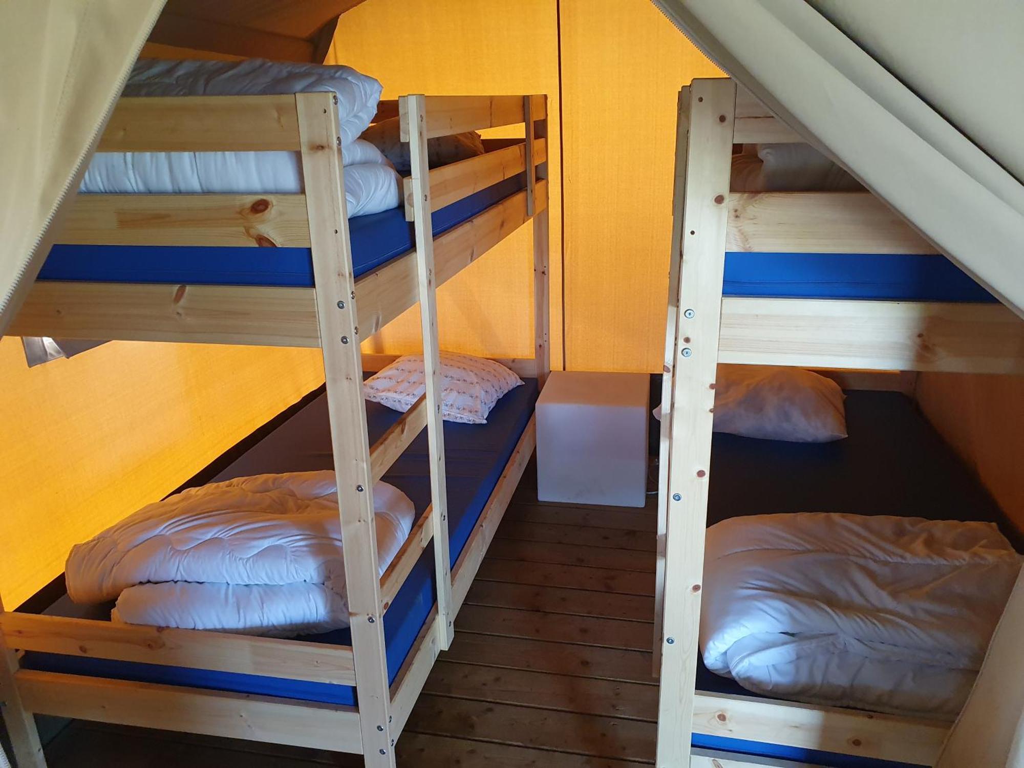 Camping De Oude Rijn Ter Aar Номер фото